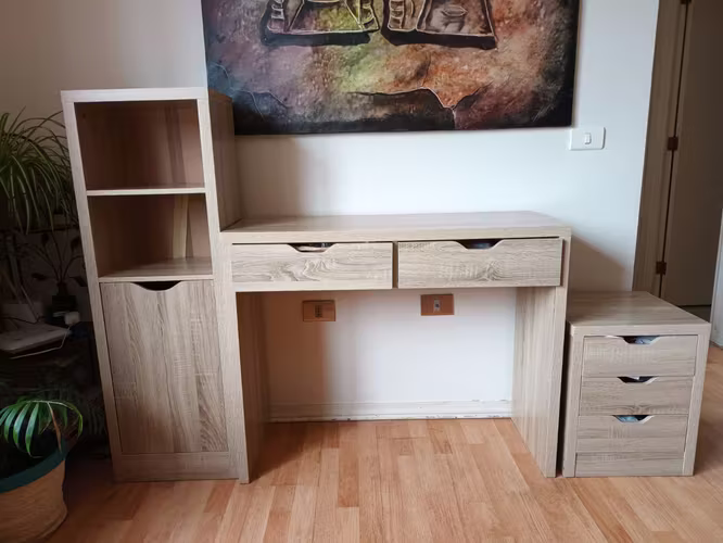<p>Mueble escritorio</p>