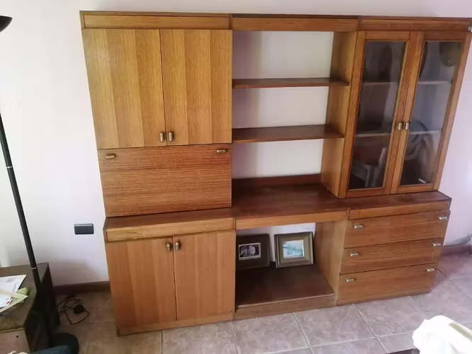 <p>MUEBLE CIC ANTIGUO</p>