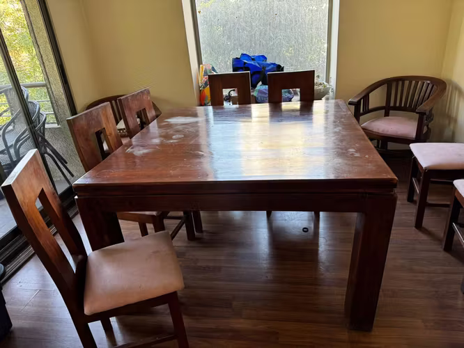 <p>Impecable Comedor de roble americano + 8 sillas</p>