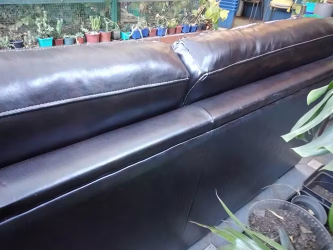 <p>Sofá Rosen Clermont ecocuero</p>