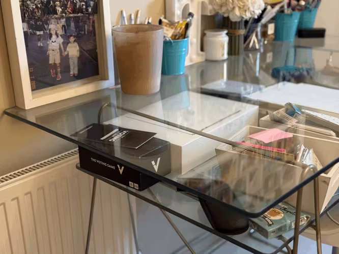 <p>Escritorio SurDiseño Vidrio</p>