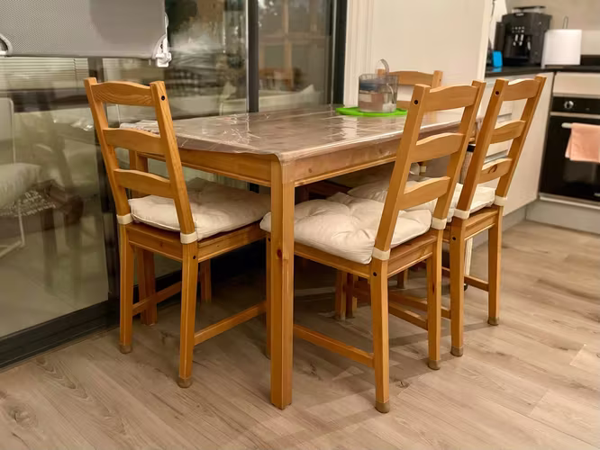 <p>Juego de Comedor IKEA</p>