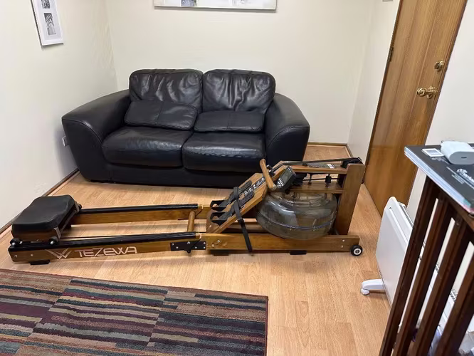 <p>Sofá de cuero</p>