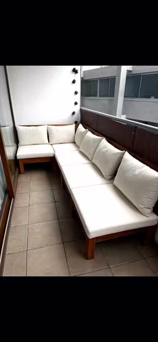 <p>Juego de terraza 5 cuerpos + mesa</p>