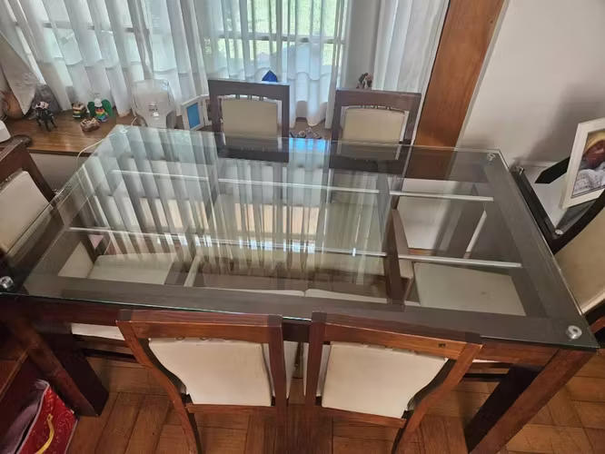 <p>Comedor cubierta de cristal</p>