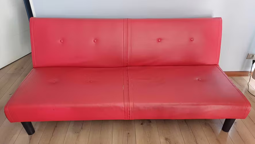 <p>Futón 179 x 89 x 78 cm pop rojo Neumobel</p>