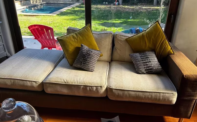 <p>Sofa 3 cuerpos</p>