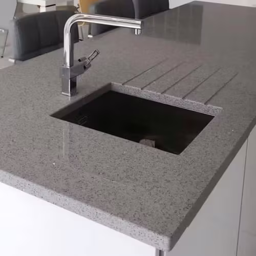 <p>Cubiertas de granito cubiertas de cuarzo</p>