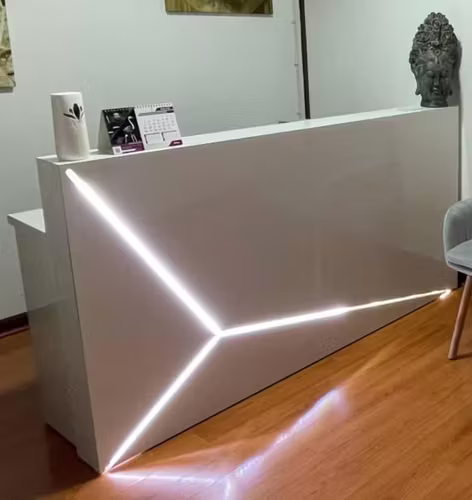 <p>Balcón Mueble de recepción - Por cierre de local se vende</p>