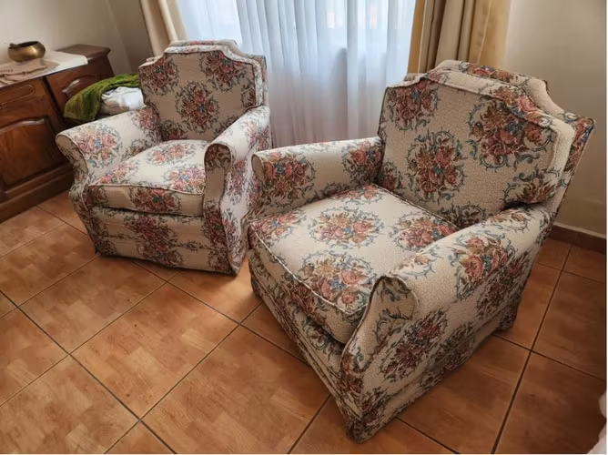 <p>Impecables Sillones 1 Cuerpo // Tapizado Nuevo</p>