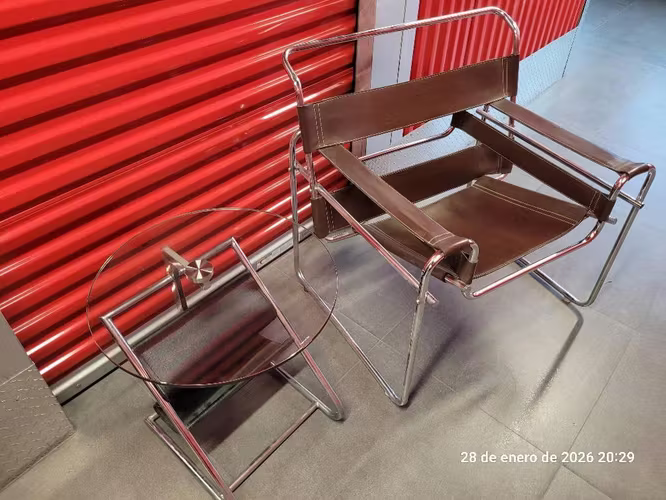 <p>Juego de Sillones + Mesa lateral</p>