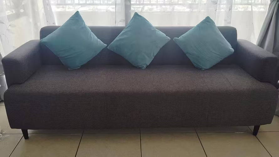 <p>Remate de Muebles</p>