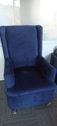 <p>Poltrona-Sillón Felpa Azul Marino</p>