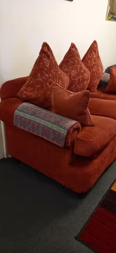 <p>Sofa 3 cuerpos Tapiz</p>