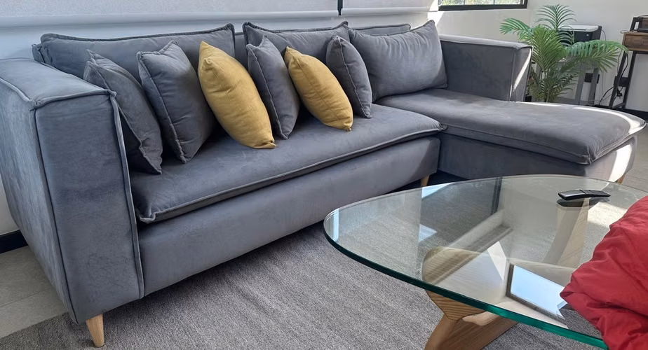 <p>Sofá seccional 3 cuerpos Gris 2,60 mt</p>