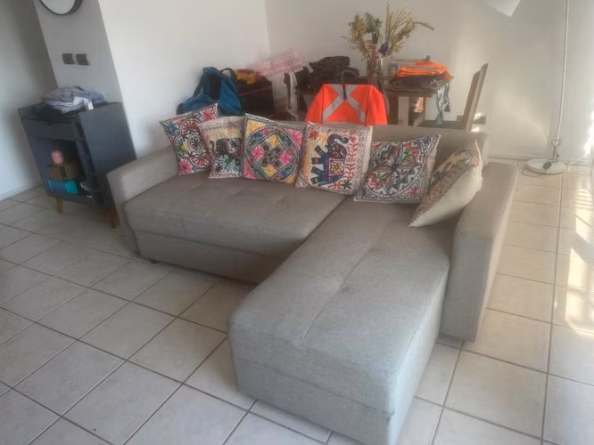 <p>Vende sofá cama</p>
