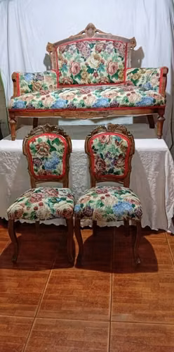 <p>Sillón clásico restaurado.</p>