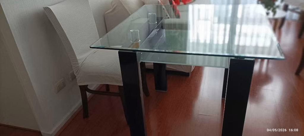 <p>Mesa de comedor</p>