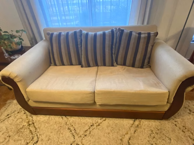 <p>Vendo Juego Living</p>