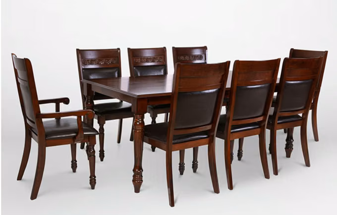 <p>Juego comedor CIC - 6 sillas, 2 sitiales</p>