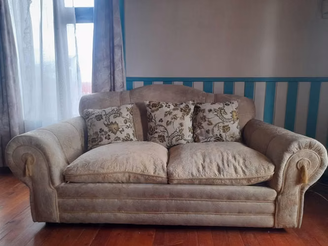 <p>Sillones en excelentes condiciones</p>