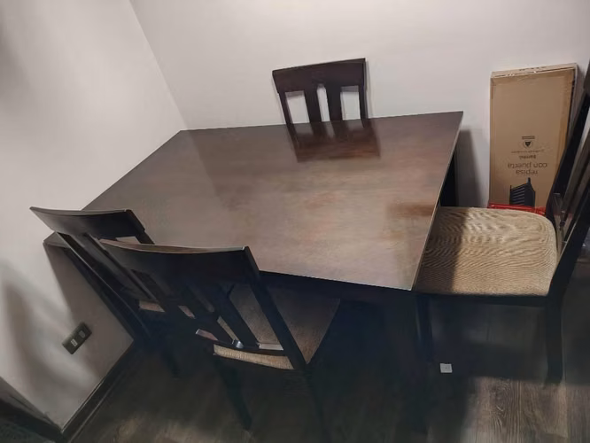 <p>Mesa de comedor</p>