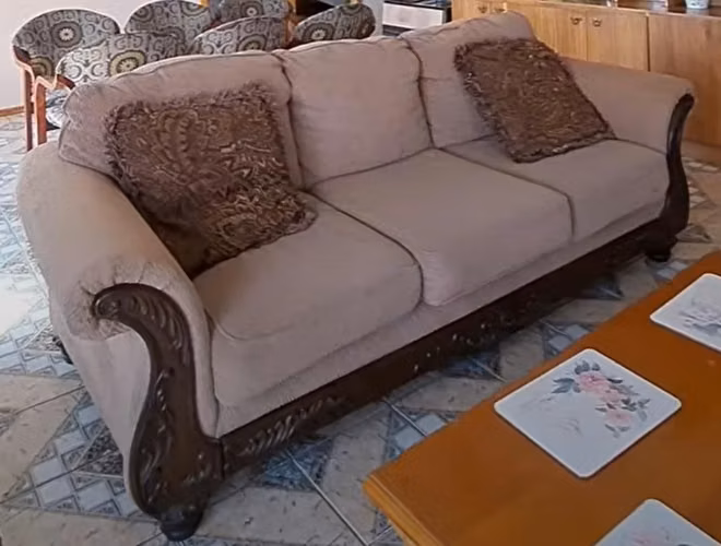 <p>SILLON ASHLEY TRES CUERPOS</p>