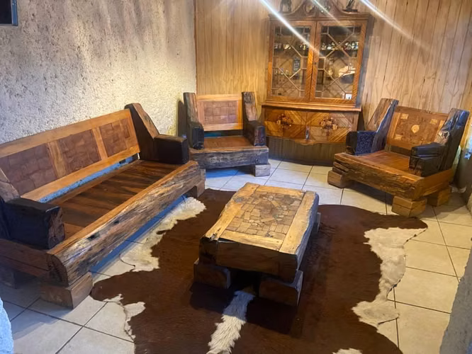 <p>MUEBLES RUSTICOS DE DURMIENTES, DE ROBLE</p>