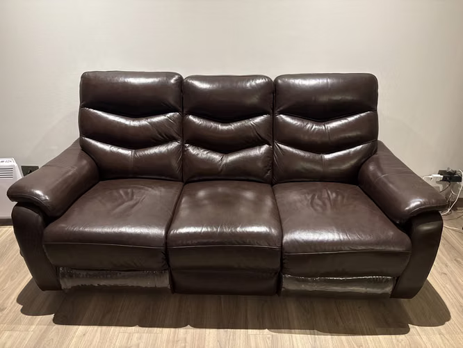 <p>Sofá Rosen 3 Cuerpos Cuero Reclinable Eléctrico</p>