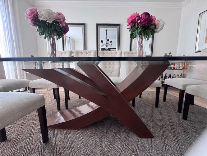 <p>Sillas y Base de comedor</p>