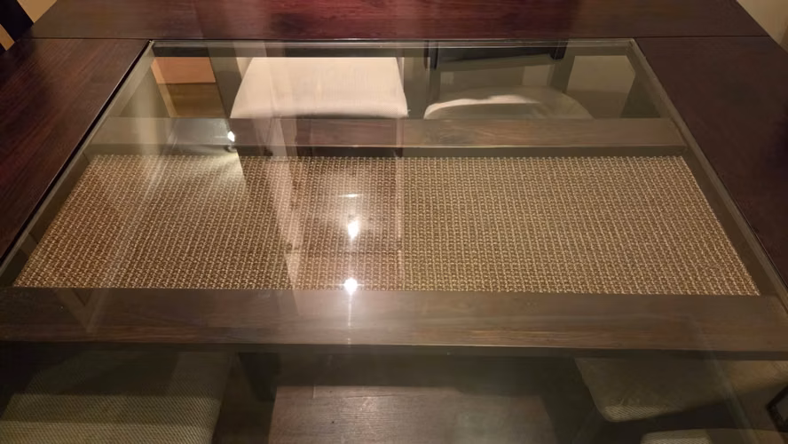 <p>Juego de comedor Sisal: mesa cuadrada y 8 sillas (chocolate). Magasa</p>