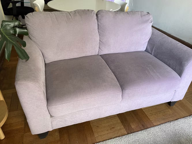 <p>Vendo 2 sillones de 2 y 3 cuerpos en excelente estado</p>