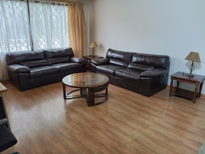 <p>MUEBLES DE LIVING Y COMEDOR</p>
