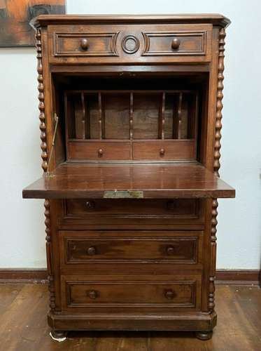 <p>Secreter de madera antiguo/escritorio con tapa abatible</p>