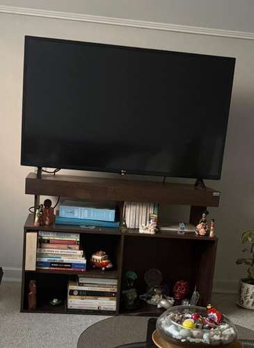<p>Rack TV 42” como nuevo</p>